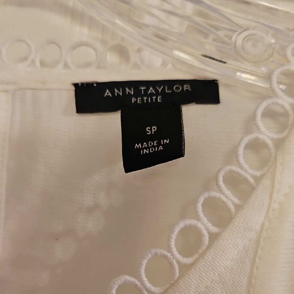 ⭐️Ann Taylor White Blouse with Ruffled Sleeves⭐️ - Picture 3 of 3
